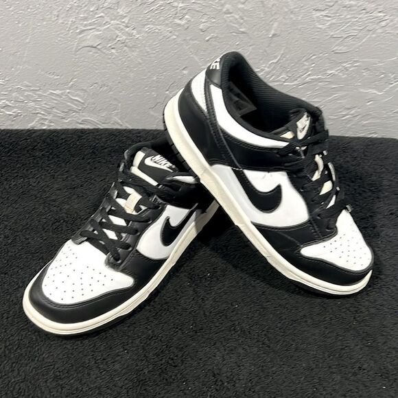 🔥🔥 Nike Dunk Low (Panda) Kids Black and White Sneakers - Big Kids Size 6.5 - E - Picture 3 of 12